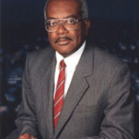 Sir Trevor MacDonald.jpg